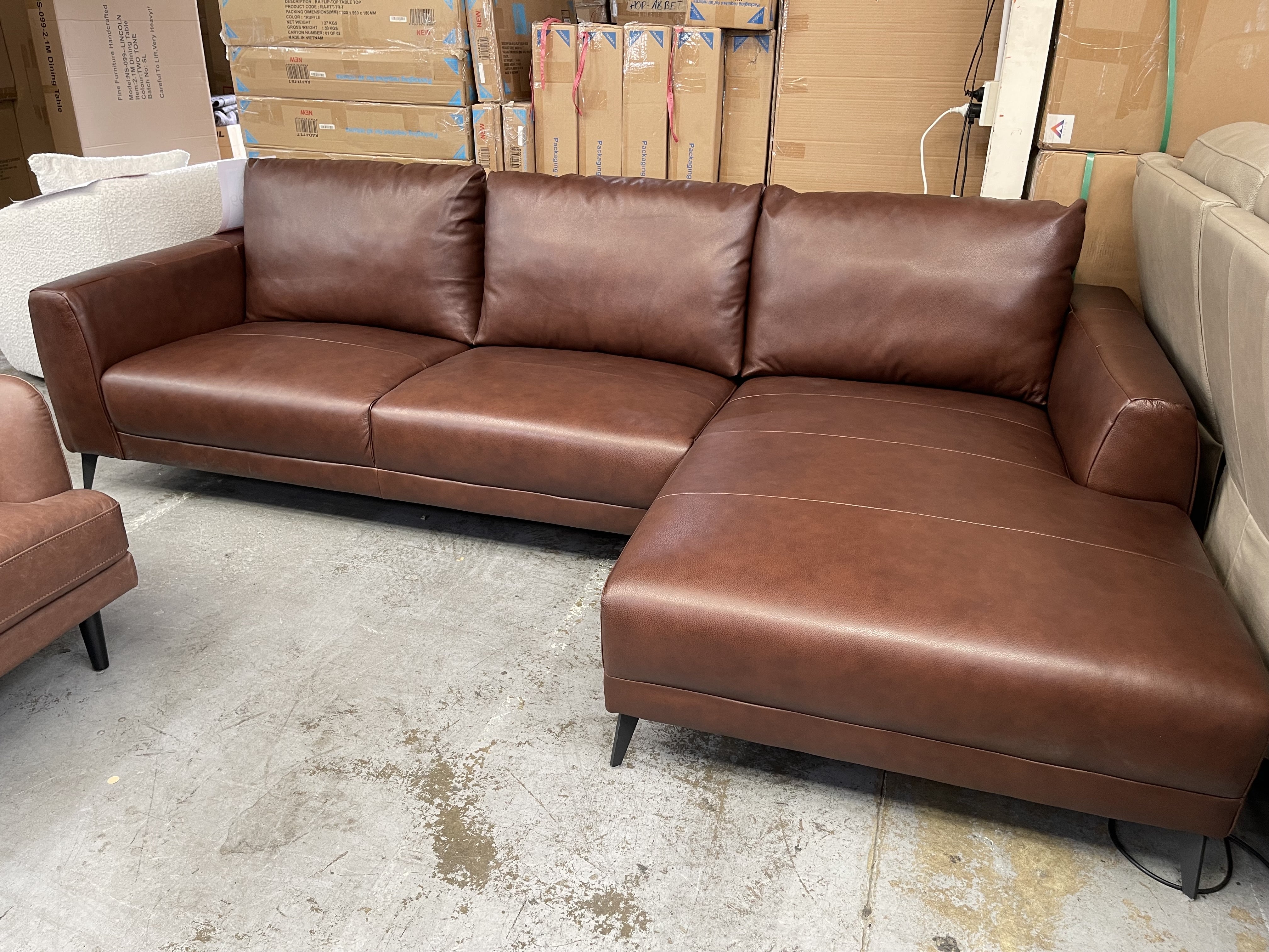 Montgomery Quality Leather Chaise