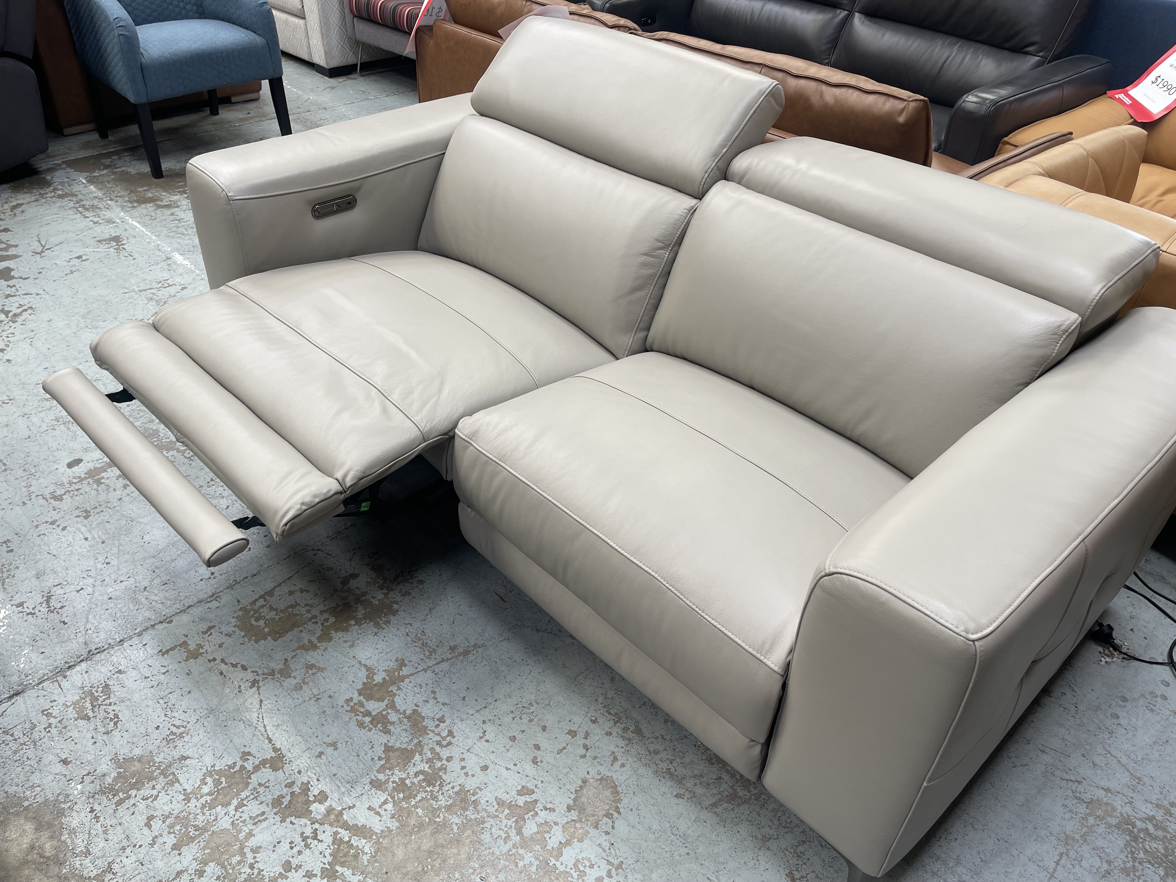 Lipton Quality 3 Seater Leather Power Recliner